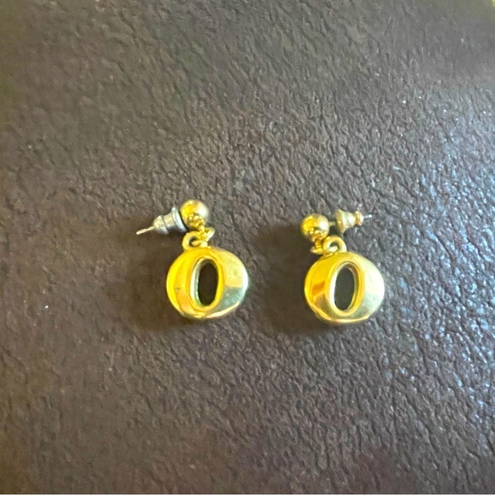 2/$10 O earrings